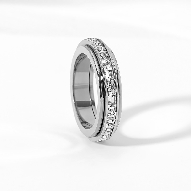 The Calm Ring spinning fidget ring in silver